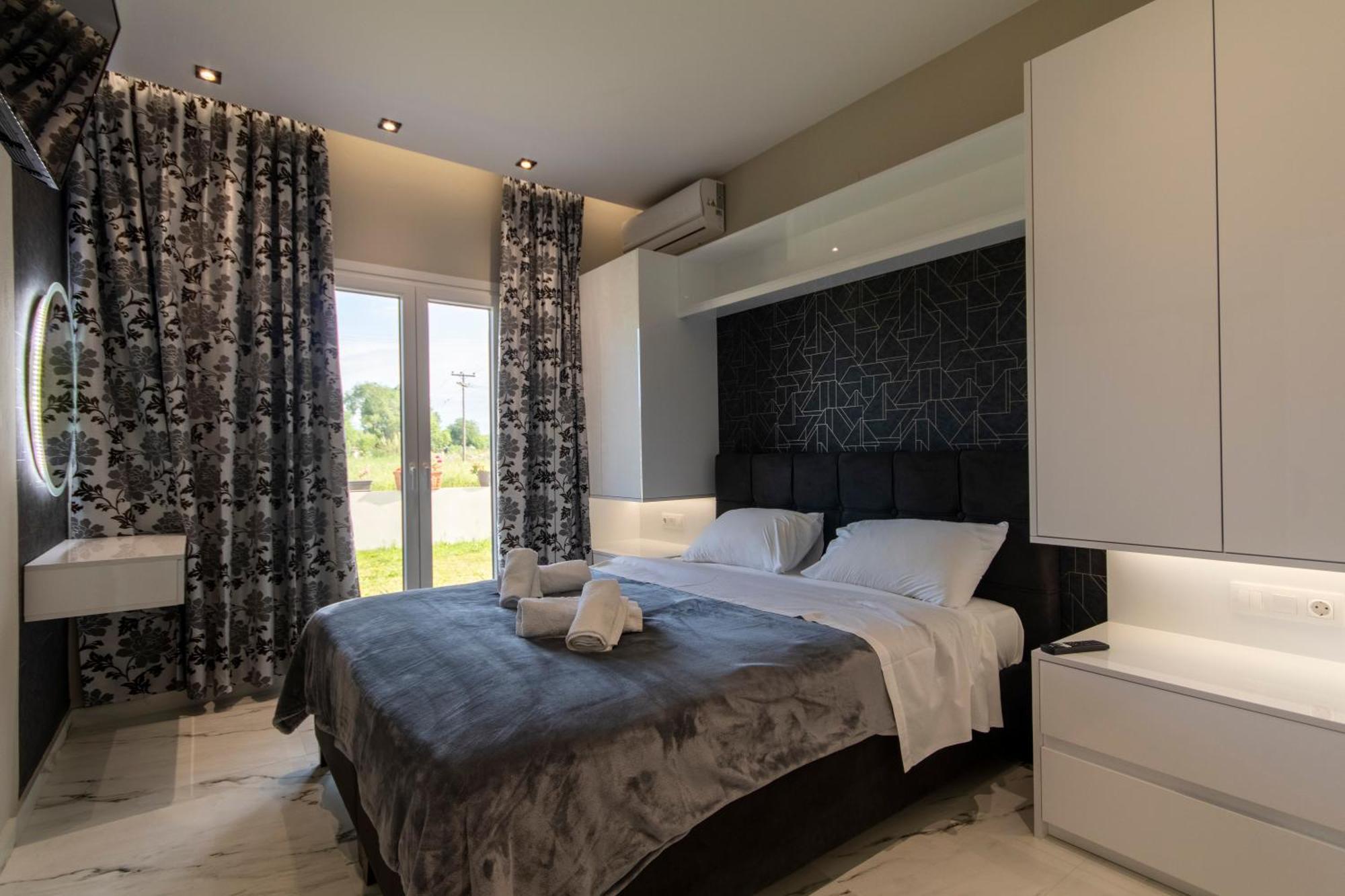 Evelina Luxury Suites In Corfu 입소스 외부 사진