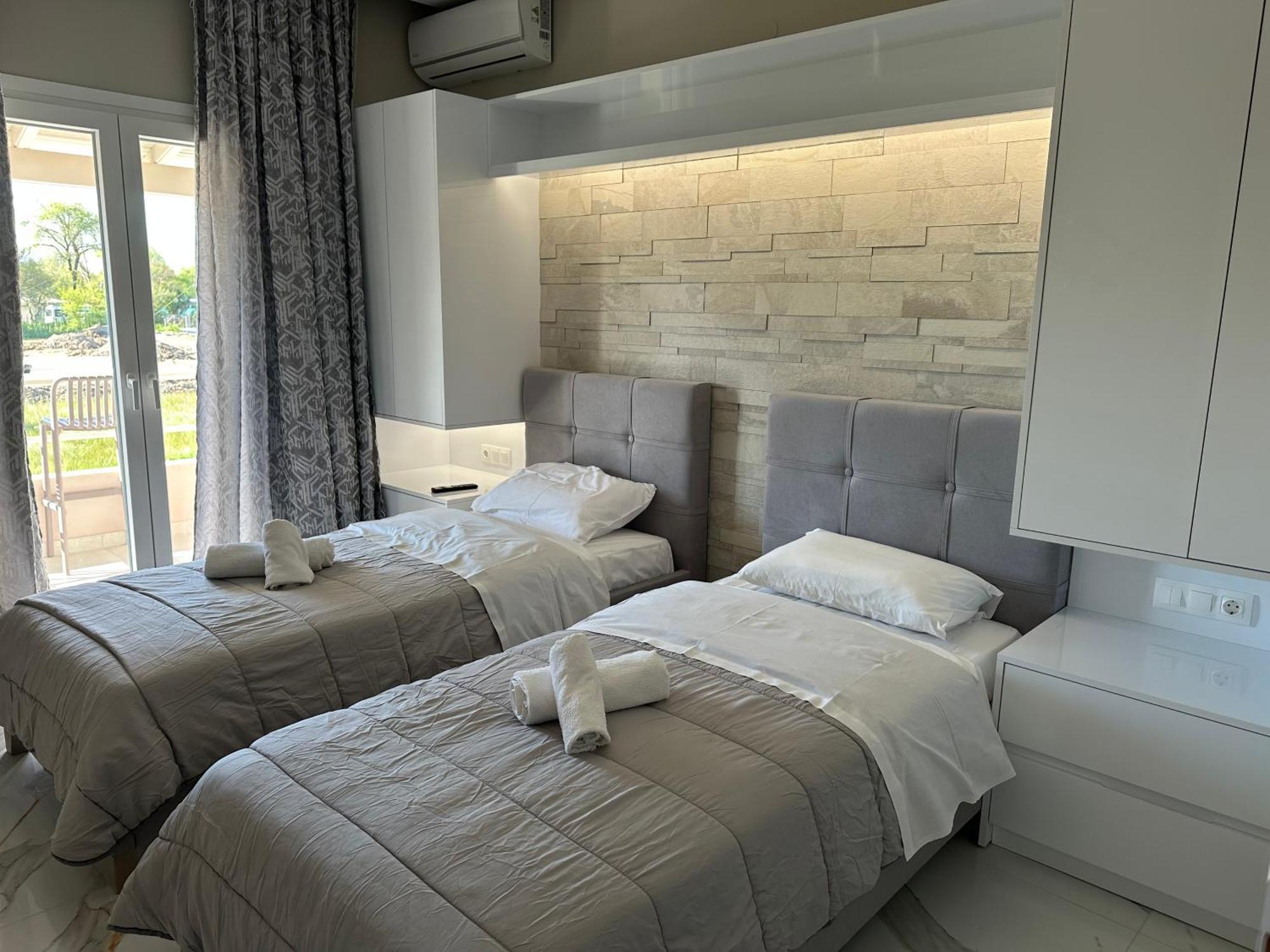 Evelina Luxury Suites In Corfu 입소스 외부 사진
